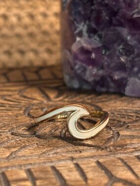 Pura Vida Gold Plated White Enamel Wave Ring Size 6